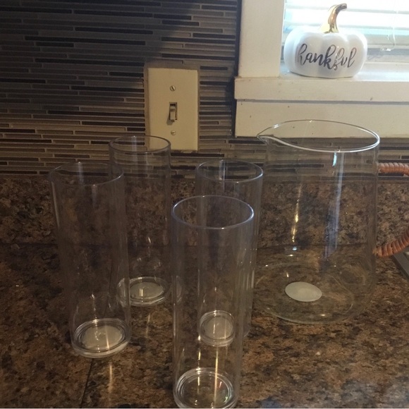 None Other - Clear Glass Pitcher and Tumbler Set